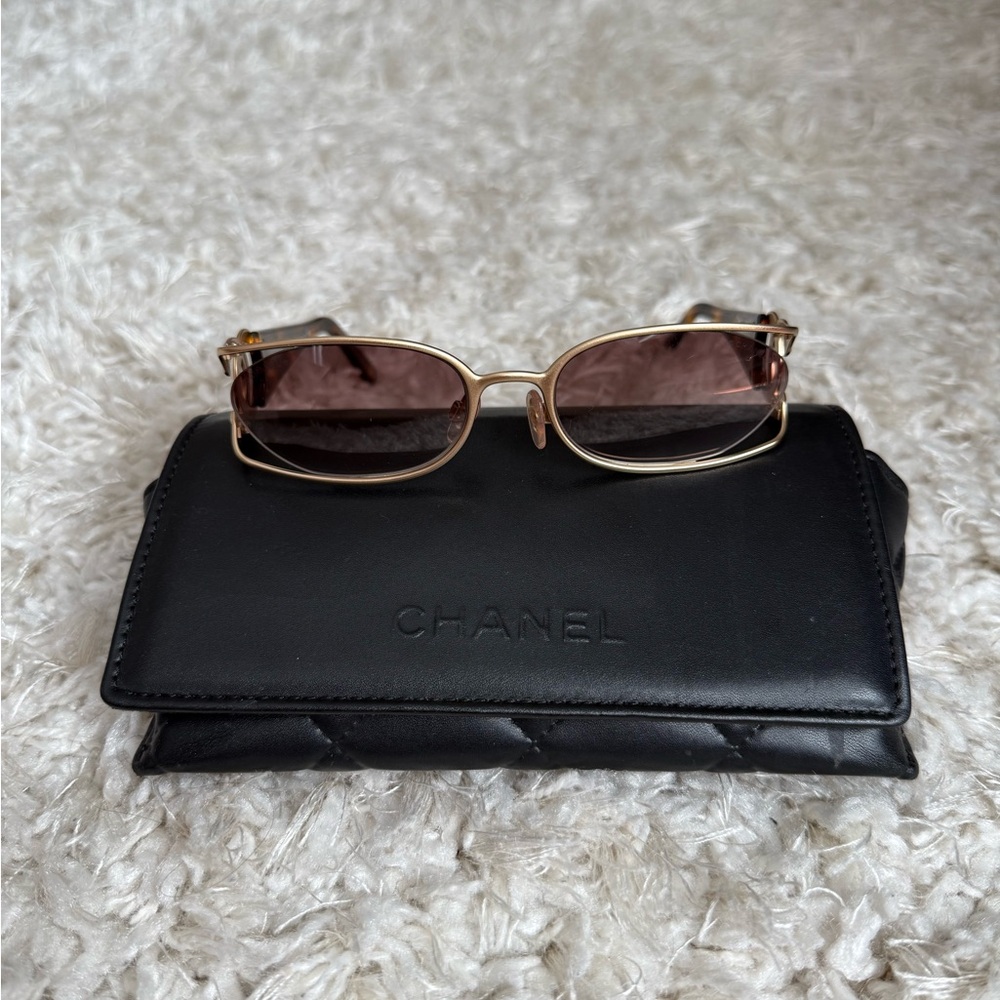 CHANEL Black and Gold Aviator Sunglasses